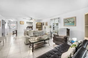 687 Marlboro Oval, Lake Worth, FL 33467 - Photo 5