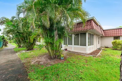 687 Marlboro Oval #A, Lake Worth, FL 33467 - Photo 15