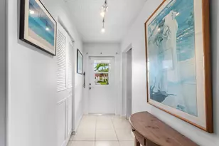687 Marlboro Oval, Lake Worth, FL 33467 - Photo 3