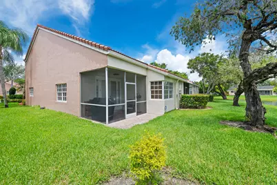 8211 NW 70th Street, Tamarac, FL 33321 - Photo 7