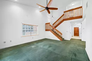 8211 NW 70th St, Tamarac, FL 33321 - Photo 13