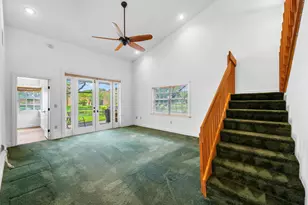 8211 NW 70th St, Tamarac, FL 33321 - Photo 15