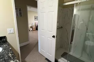 8435 NW 10th St, Plantation, FL 33322 - Photo 13