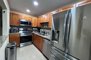 8435 NW 10th St, Plantation, FL 33322 - Photo 1
