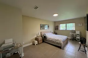 8435 NW 10th St, Plantation, FL 33322 - Photo 5