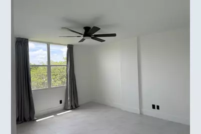 112 Royal Park Drive #4B, Oakland Park, FL 33309 - Photo 5