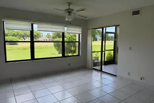 4692 Lucerne Lakes Blvd E, Lake Worth, FL 33467 - Photo 3