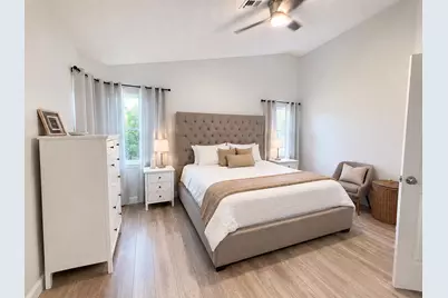 332 NW 107th Avenue, Pembroke Pines, FL 33026 - Photo 11
