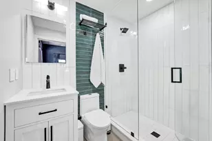 1424 NE 16th Ave, Fort Lauderdale, FL 33304 - Photo 23