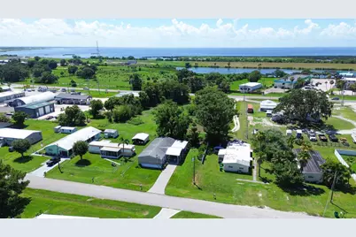 2208 SE 38th Trail, Okeechobee, FL 34974 - Photo 35