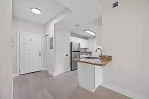 2020 Greenview Shores Blvd, Wellington, FL 33414 - Photo 5