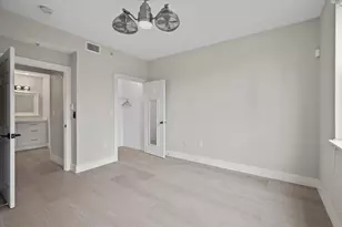 2020 Greenview Shores Blvd, Wellington, FL 33414 - Photo 9