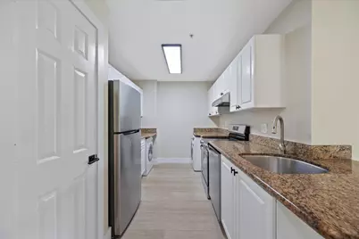 2020 Greenview Shores Boulevard #102, Wellington, FL 33414 - Photo 5