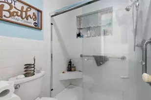 832 High Point Dr W, Delray Beach, FL 33445 - Photo 19