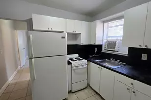 1012 NW 2nd, Hallandale Beach, FL 33009 - Photo 3