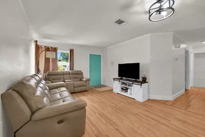 741 23rd Place SW, Vero Beach, FL 32962 - Photo 5