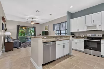 7443 NW 113th Avenue, Parkland, FL 33076 - Photo 9
