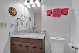 6050 SE Martinique Dr, Stuart, FL 34997 - Photo 21