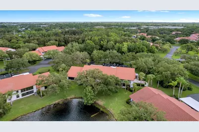 6050 SE Martinique Drive #102, Stuart, FL 34997 - Photo 11