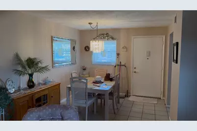 725 Lori Drive #313, Palm Springs, FL 33461 - Photo 9