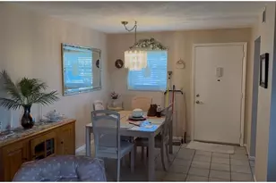725 Lori Dr, Palm Springs, FL 33461 - Photo 9