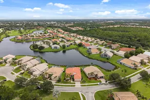 412 NW Aqua Vista Ln, Port Saint Lucie, FL 34986 - Photo 9