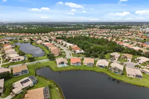 412 NW Aqua Vista Ln, Port Saint Lucie, FL 34986 - Photo 13
