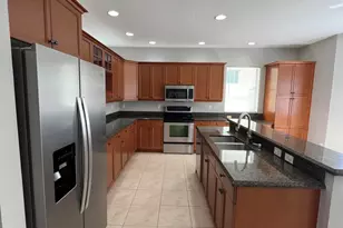 9070 Dupont Pl, Wellington, FL 33414 - Photo 9