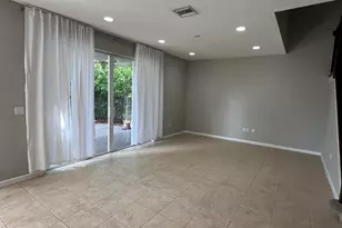 9070 Dupont Pl, Wellington, FL 33414 - Photo 15
