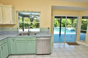 900 NW Waterlily Pl, Jensen Beach, FL 34957 - Photo 19