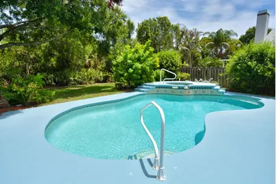 900 NW Waterlily Place, Jensen Beach, FL 34957 - Photo 5