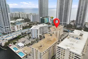 1825 S Ocean Dr, Hallandale Beach, FL 33009 - Photo 29