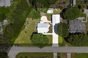 1126 Pine Ave, Fort Pierce, FL 34982 - Photo 3