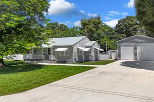 1126 Pine Ave, Fort Pierce, FL 34982 - Photo 1