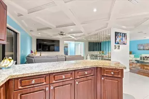 1430 SW 88th Way, Pembroke Pines, FL 33025 - Photo 13