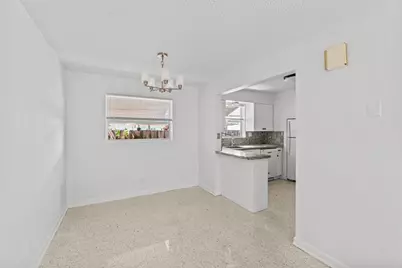 211 Sunrise Avenue #5, Lantana, FL 33460 - Photo 5