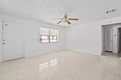 211 Sunrise Avenue #5, Lantana, FL 33460 - Photo 9