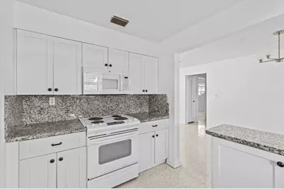 211 Sunrise Avenue #5, Lantana, FL 33460 - Photo 3
