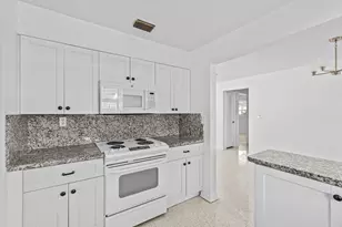 211 Sunrise Ave, Lantana, FL 33460 - Photo 3
