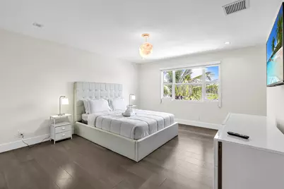 4921 NE 28th Avenue, Lighthouse Point, FL 33064 - Photo 51