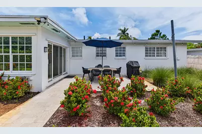 4795 NE 18th Avenue, Oakland Park, FL 33334 - Photo 9