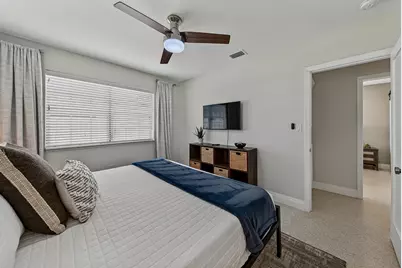 4795 NE 18th Avenue, Oakland Park, FL 33334 - Photo 39