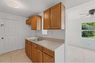 1500 W 13th Street W, Riviera Beach, FL 33404 - Photo 7