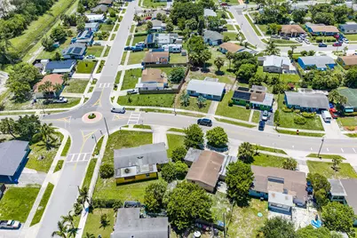 1500 W 13th Street W, Riviera Beach, FL 33404 - Photo 29