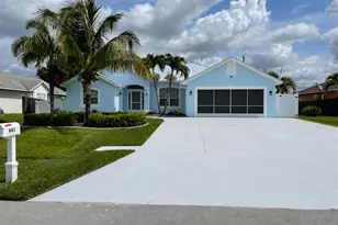 641 SW Sarazen Ave, Port Saint Lucie, FL 34953 - Photo 1