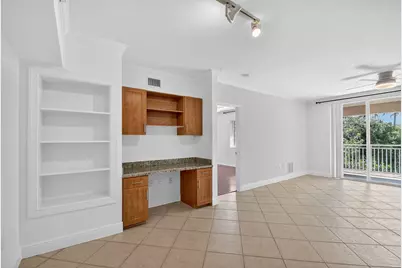 6511 Emerald Dunes Drive #304, West Palm Beach, FL 33411 - Photo 17