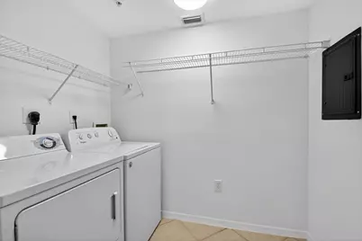 6511 Emerald Dunes Drive #304, West Palm Beach, FL 33411 - Photo 13