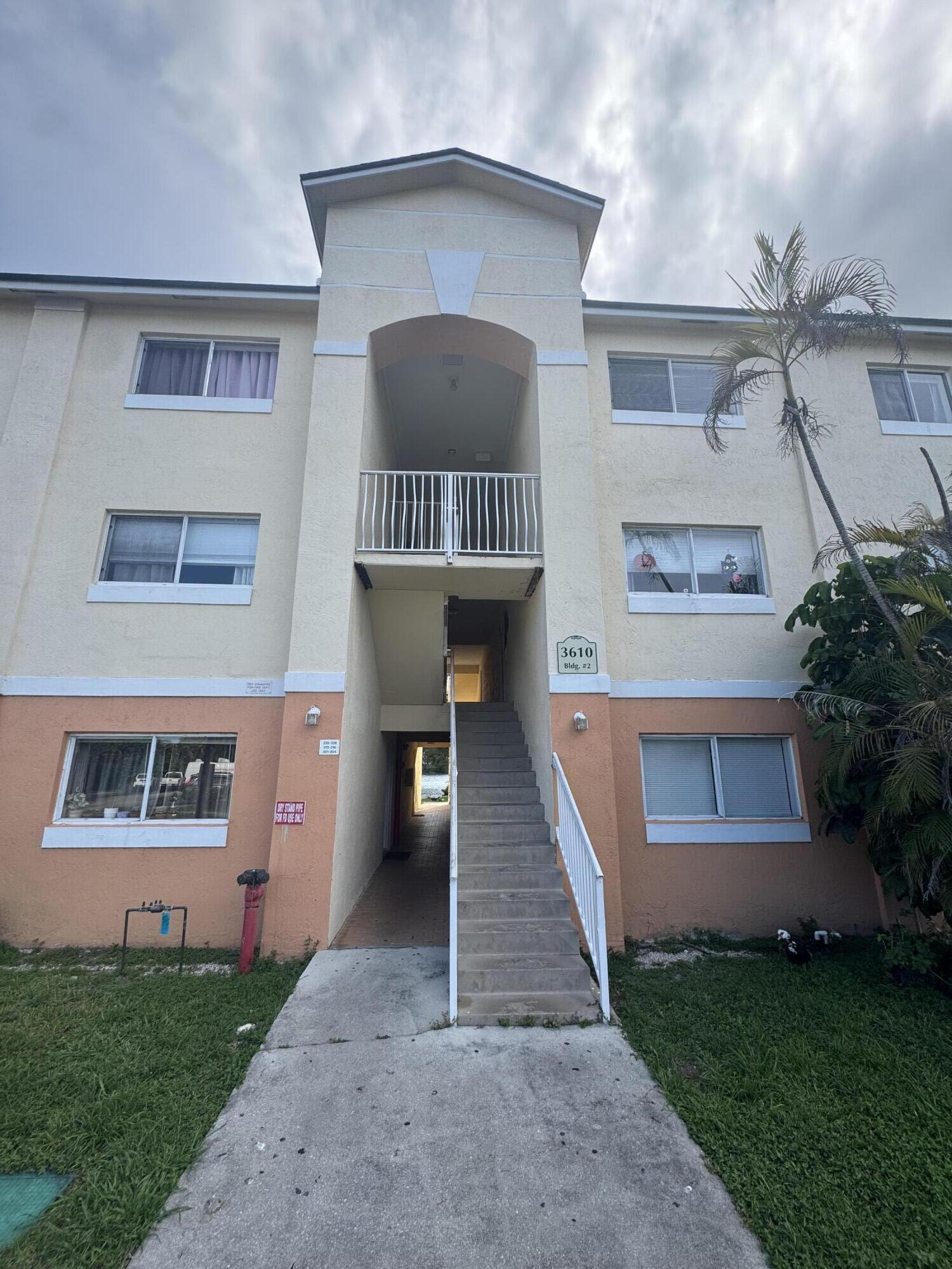 3610 N 56th Ave #226 - 3610 N 56th Ave #226, Hollywood, FL 33021 Luxury Property | Jose Angel Pina