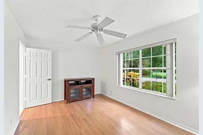 143 Cameron Court, Weston, FL 33326 - Photo 15