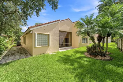 143 Cameron Court, Weston, FL 33326 - Photo 27